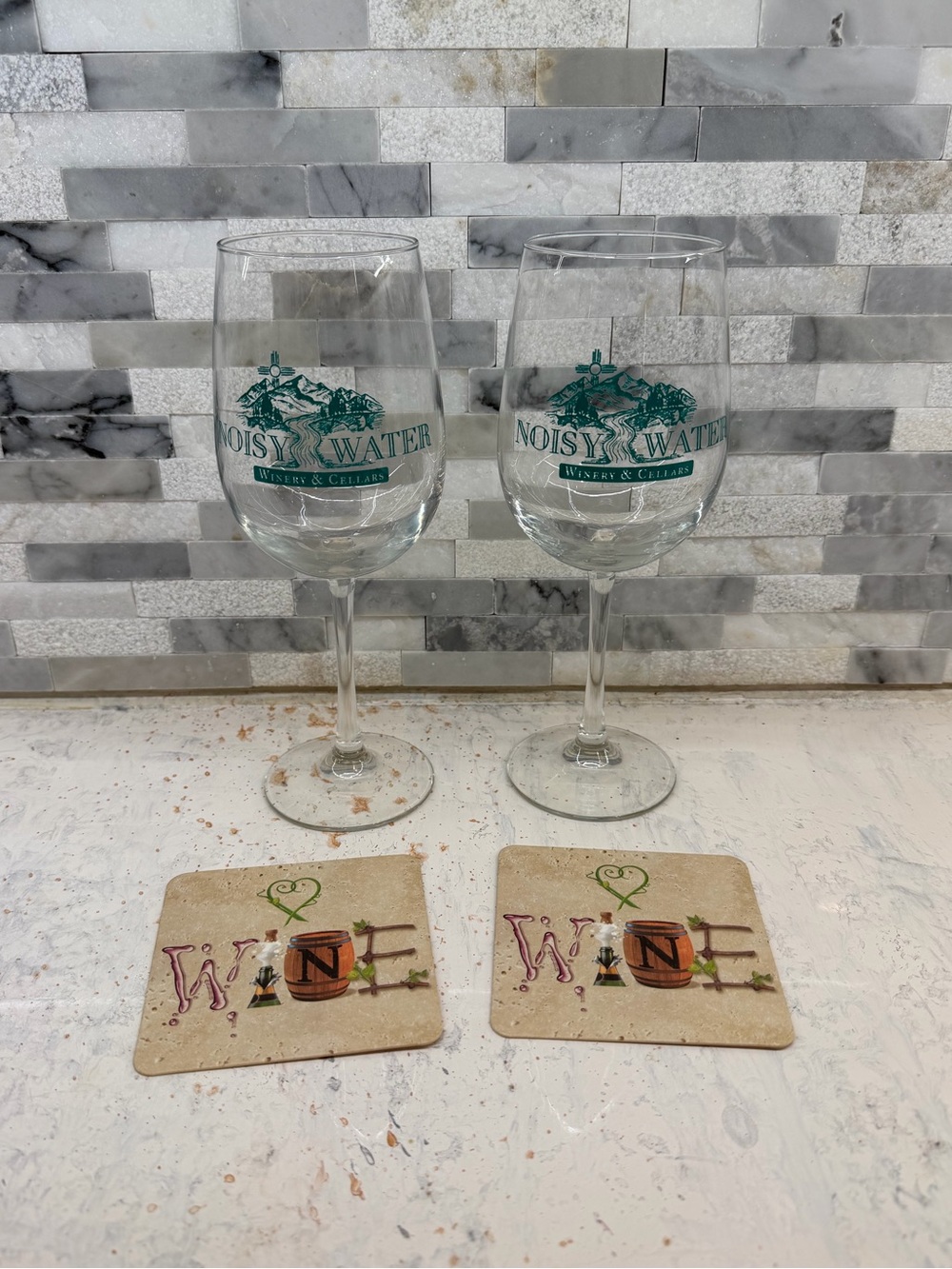 Noisy Water Winery & Cellars Wine Glasses Set of 2